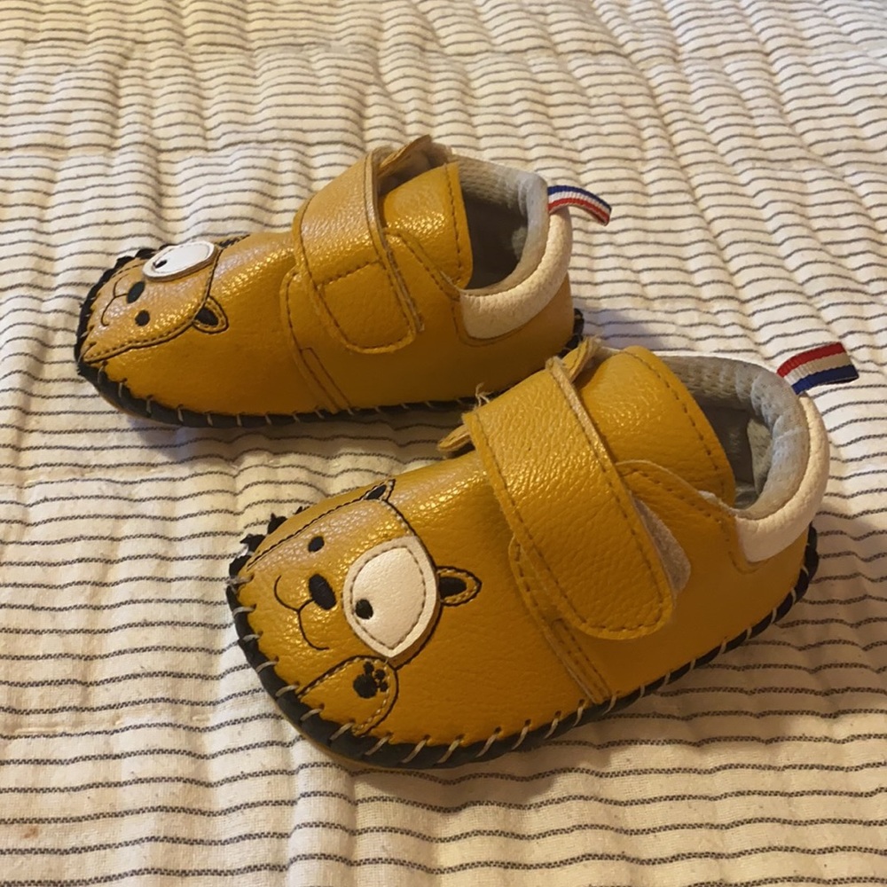 🐶 Leather velcro baby puppy shoes ! 🐶 - Picture 6 of 8